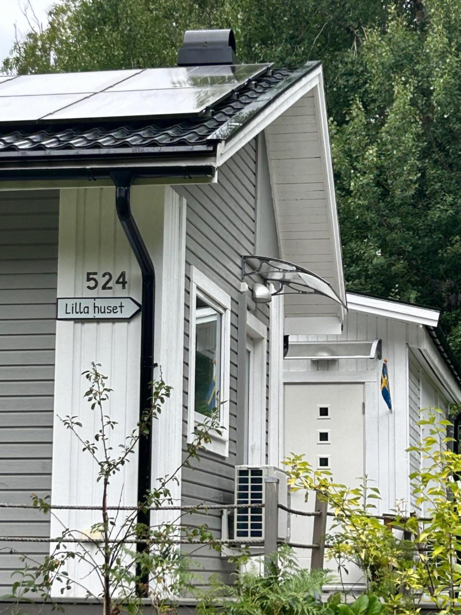 Lilla Huset Bed & Breakfast - Countryside Guesthouse, Free Parking Örebro Esterno foto